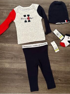 Tommy Hilfiger Gray Top with Red & Navy Sleeves, Navy Leggings Set